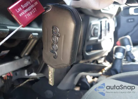 2021 Jeep Gladiator Willys 4X4 from USA, damaged, VIN 1C6HJTAG2ML515977